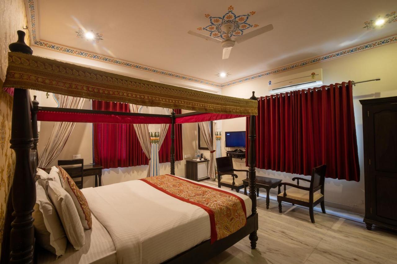 Hotel Royal Pratap Niwas Udaipur Luaran gambar