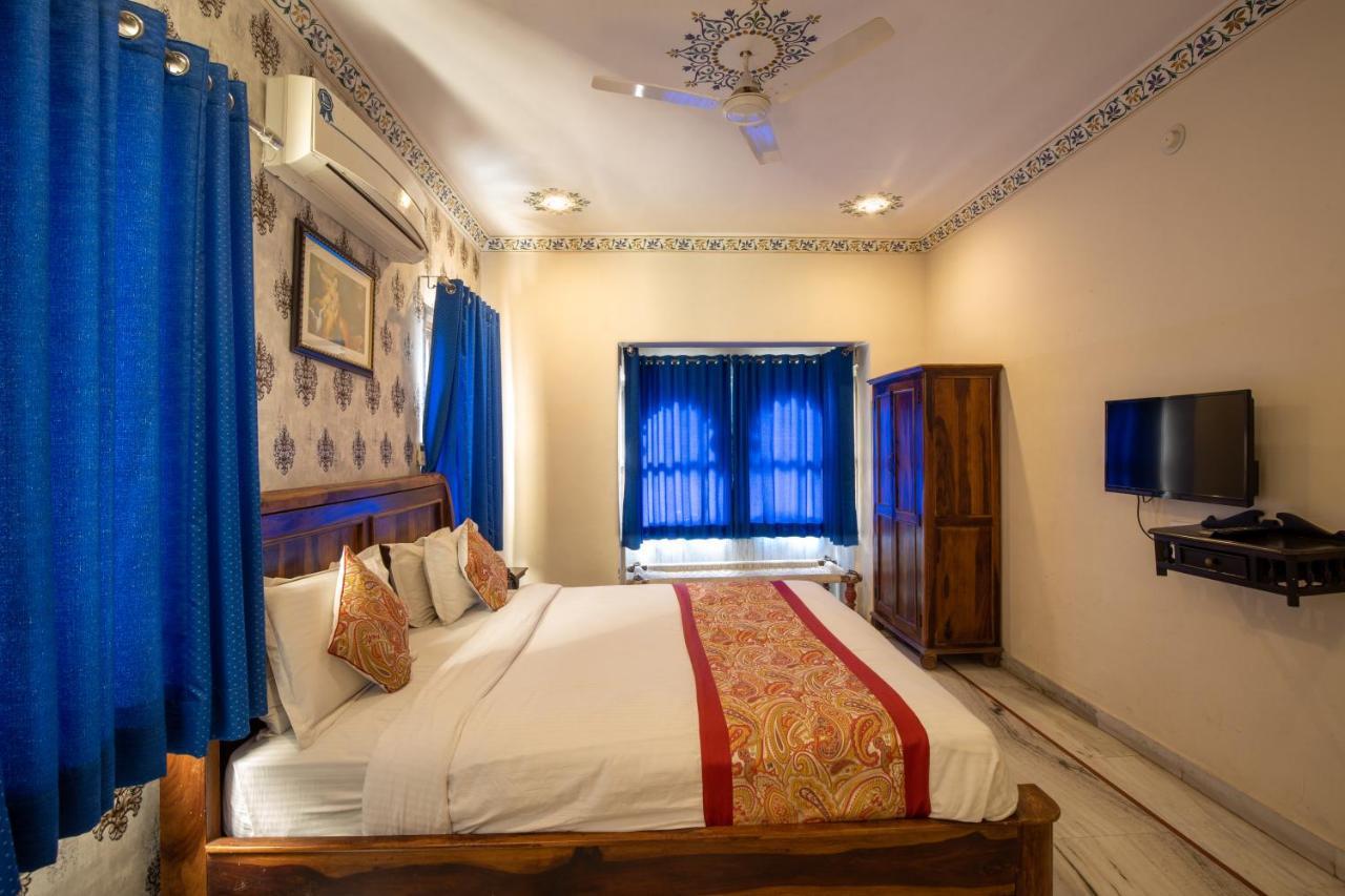 Hotel Royal Pratap Niwas Udaipur Luaran gambar