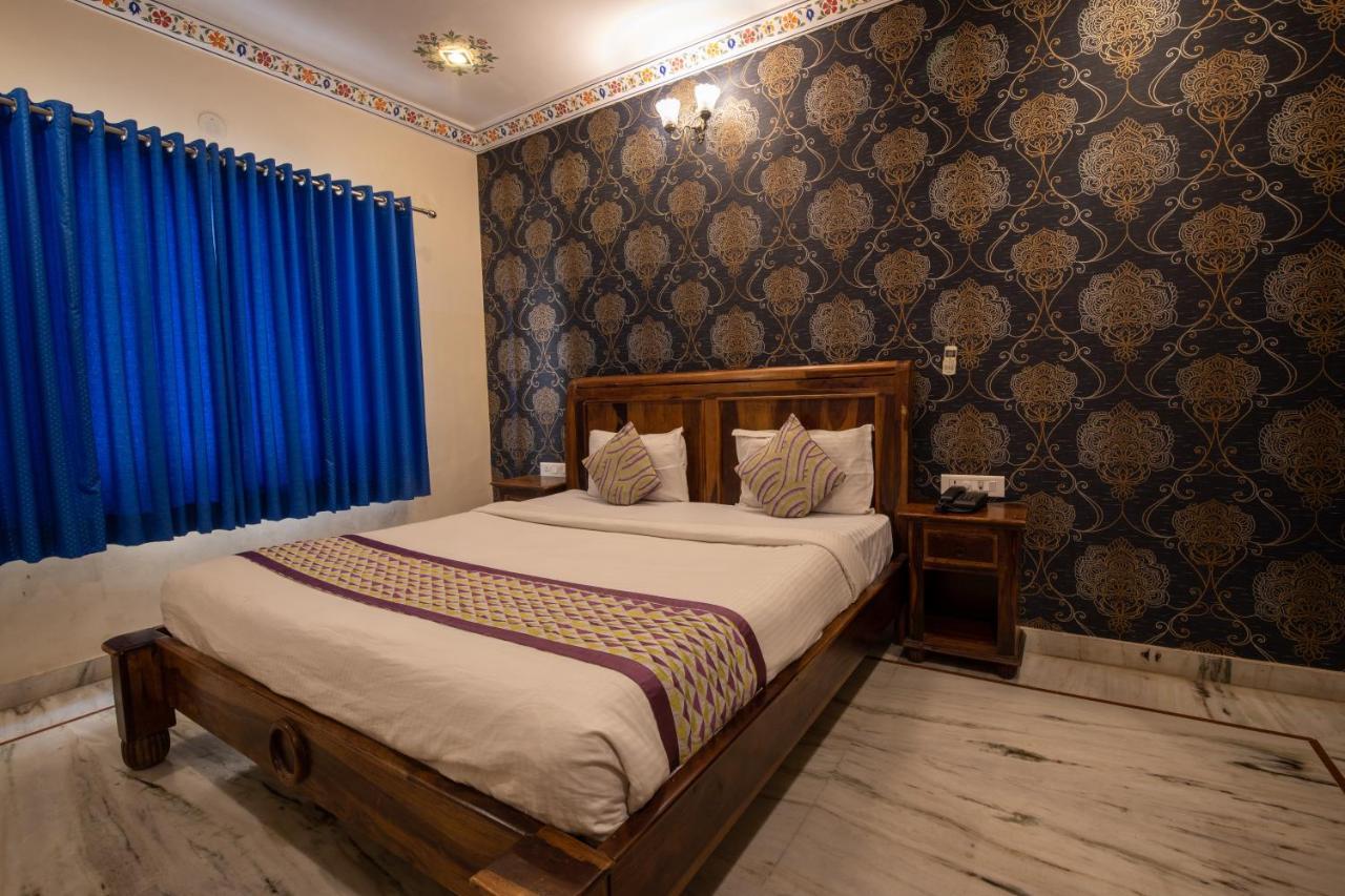 Hotel Royal Pratap Niwas Udaipur Luaran gambar