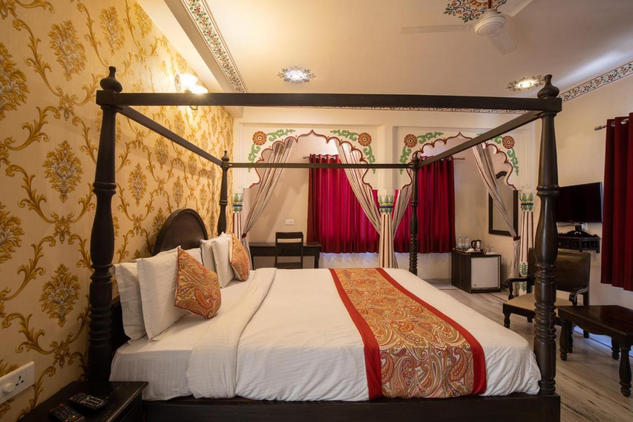 Hotel Royal Pratap Niwas Udaipur Luaran gambar