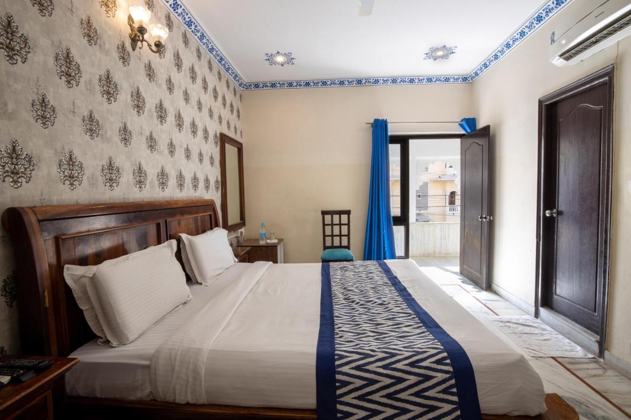 Hotel Royal Pratap Niwas Udaipur Luaran gambar