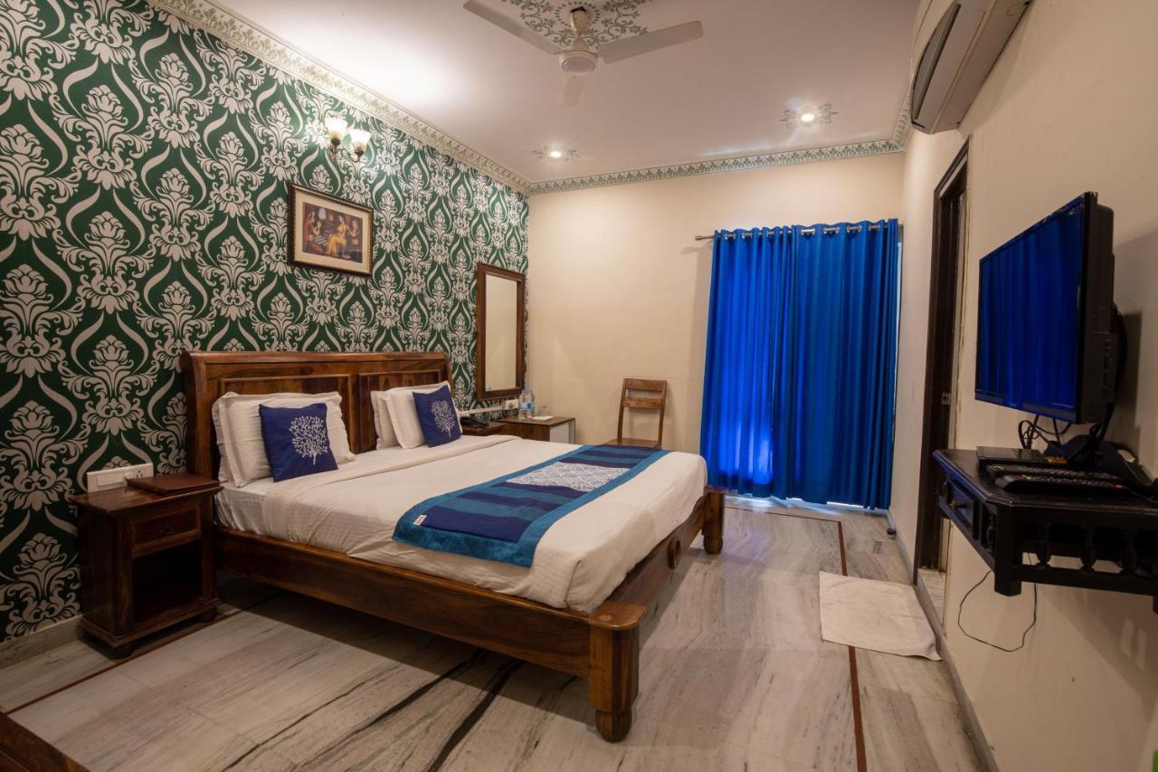 Hotel Royal Pratap Niwas Udaipur Luaran gambar