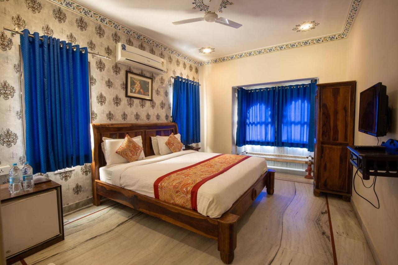 Hotel Royal Pratap Niwas Udaipur Luaran gambar