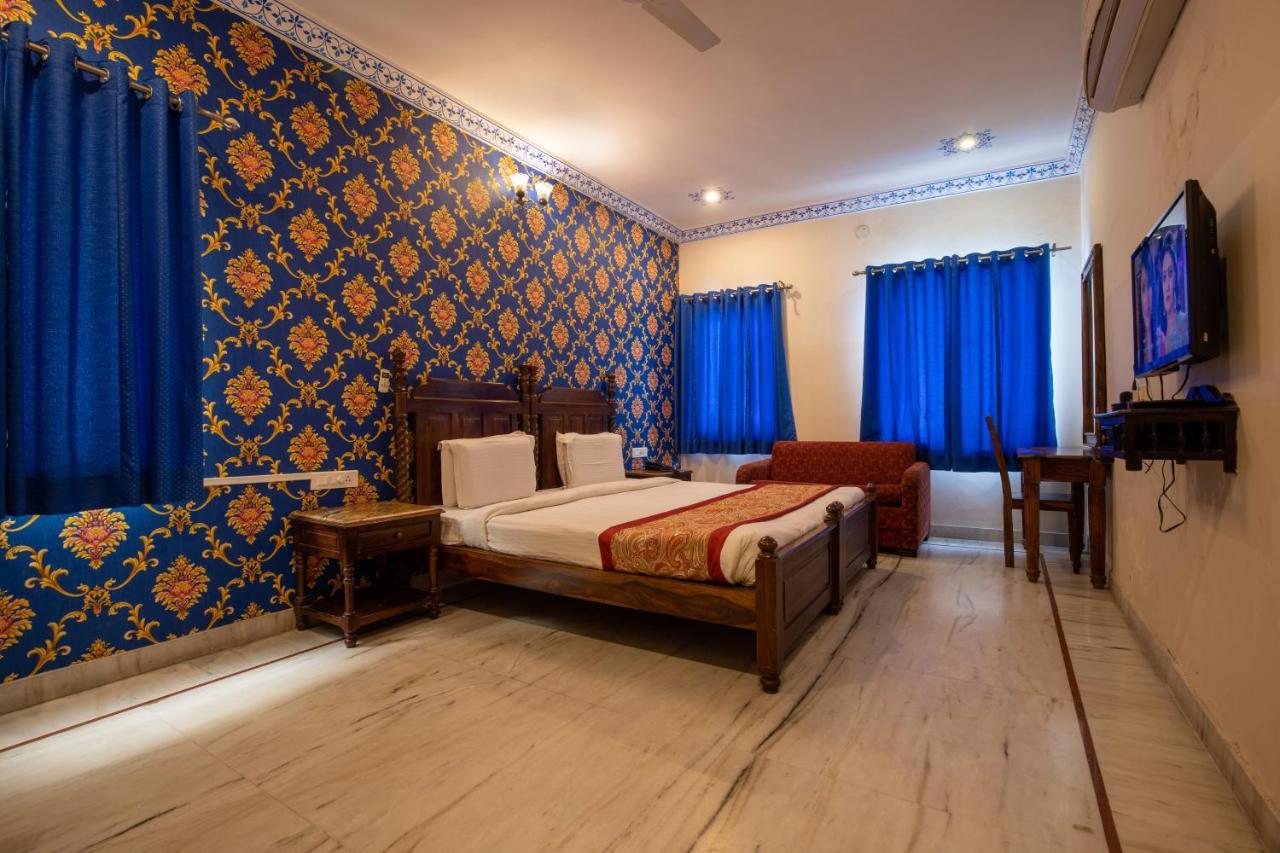Hotel Royal Pratap Niwas Udaipur Luaran gambar