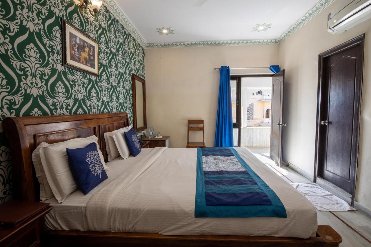 Hotel Royal Pratap Niwas Udaipur Luaran gambar