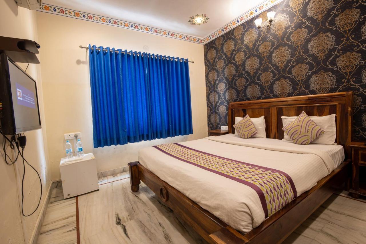Hotel Royal Pratap Niwas Udaipur Luaran gambar