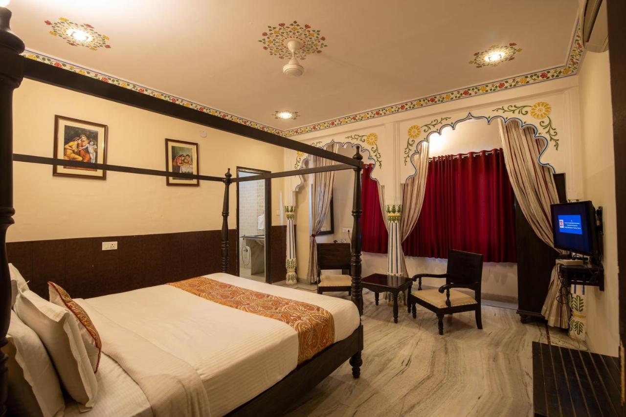 Hotel Royal Pratap Niwas Udaipur Luaran gambar