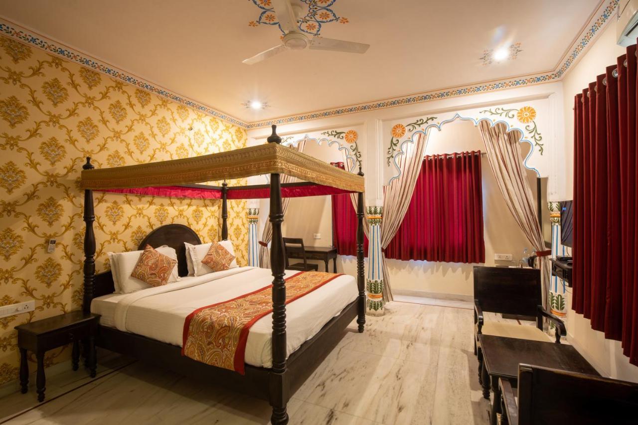 Hotel Royal Pratap Niwas Udaipur Luaran gambar