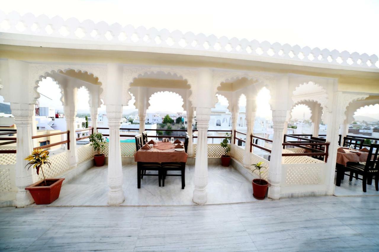 Hotel Royal Pratap Niwas Udaipur Luaran gambar