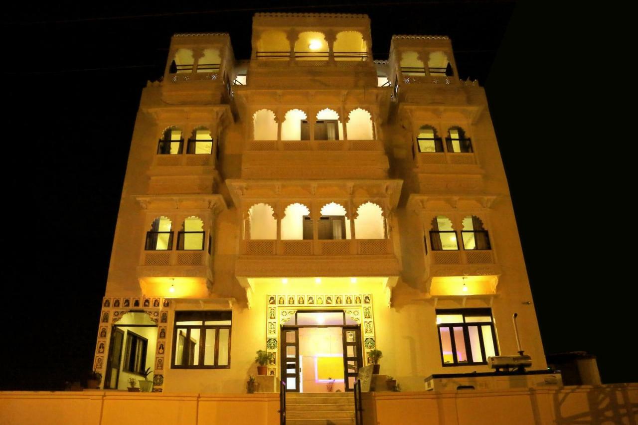 Hotel Royal Pratap Niwas Udaipur Luaran gambar