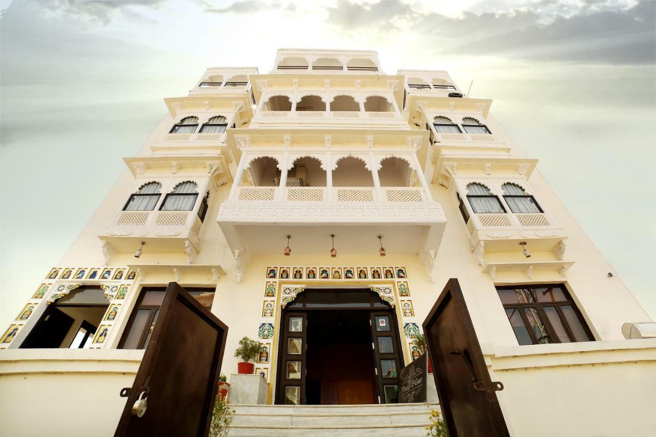 Hotel Royal Pratap Niwas Udaipur Luaran gambar