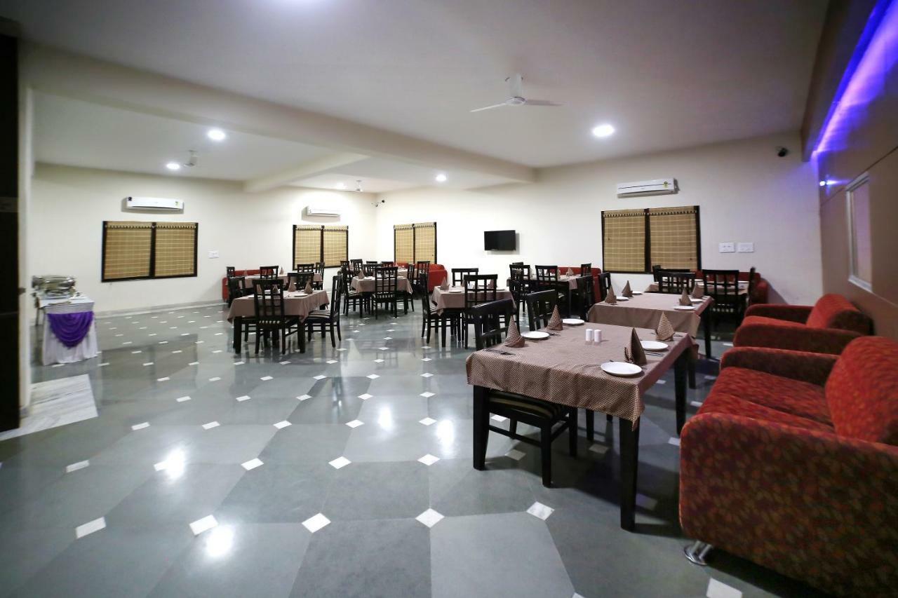 Hotel Royal Pratap Niwas Udaipur Luaran gambar