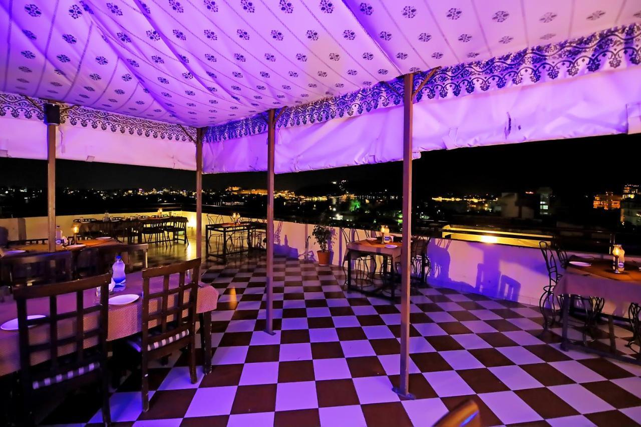 Hotel Royal Pratap Niwas Udaipur Luaran gambar