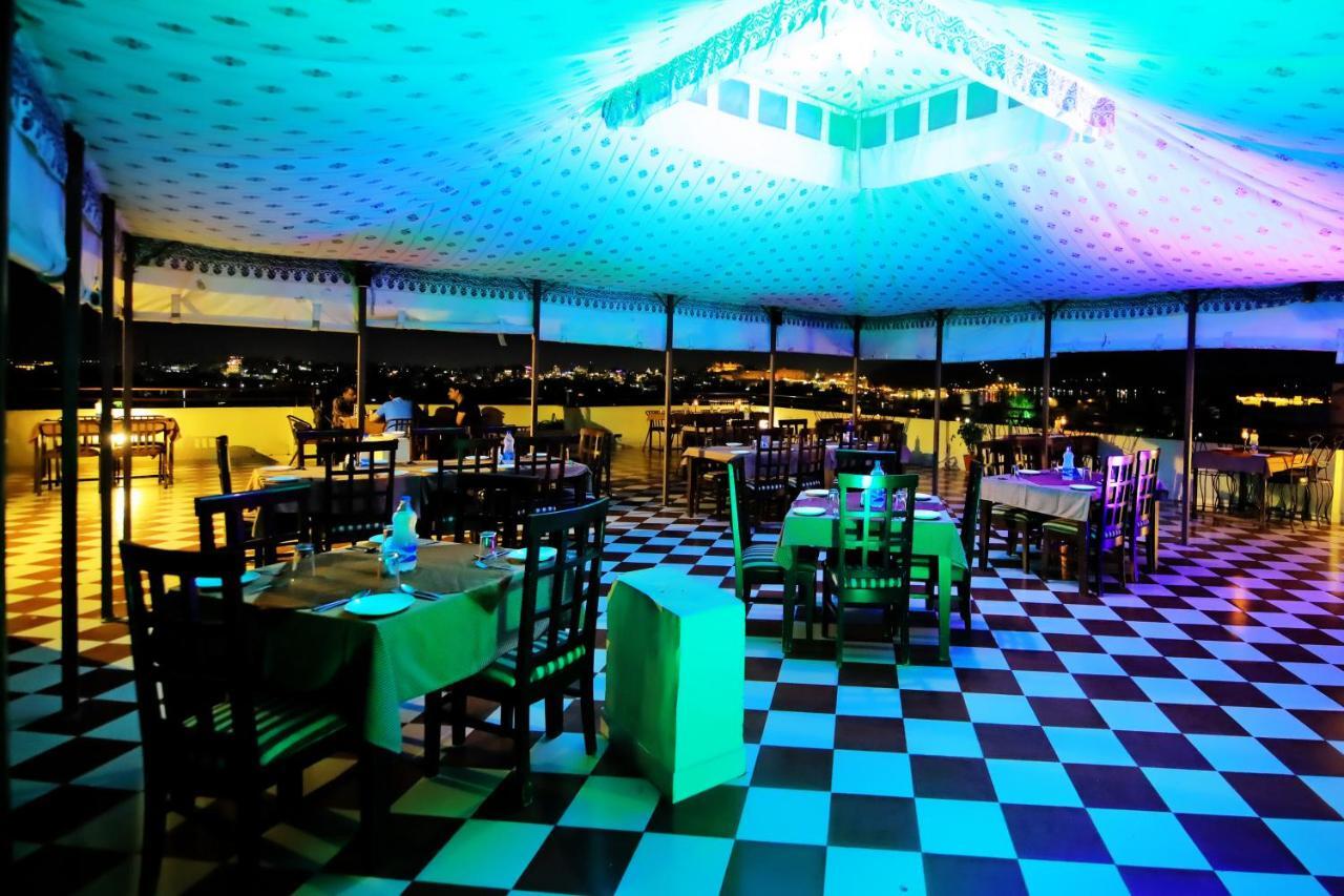 Hotel Royal Pratap Niwas Udaipur Luaran gambar