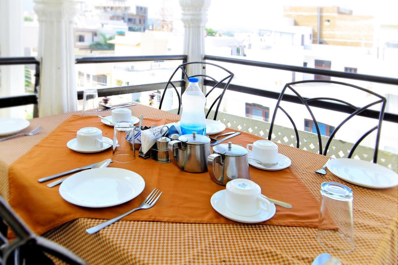 Hotel Royal Pratap Niwas Udaipur Luaran gambar